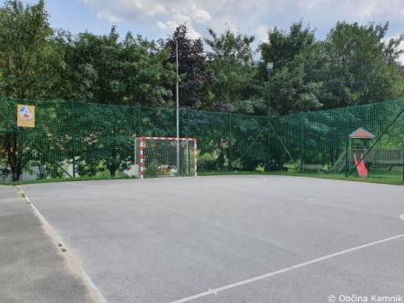 Obnova na večnamenskem športnem igrišču pri POŠ Motnik (pred obnovo)